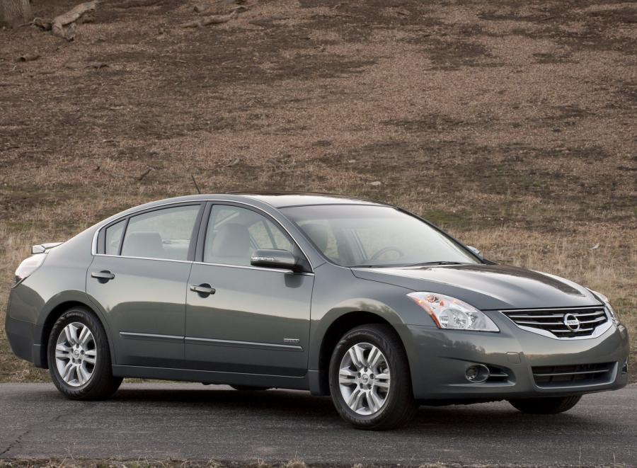  Nissan Altima Hybrid 2010 года  (фото 9 из 48)